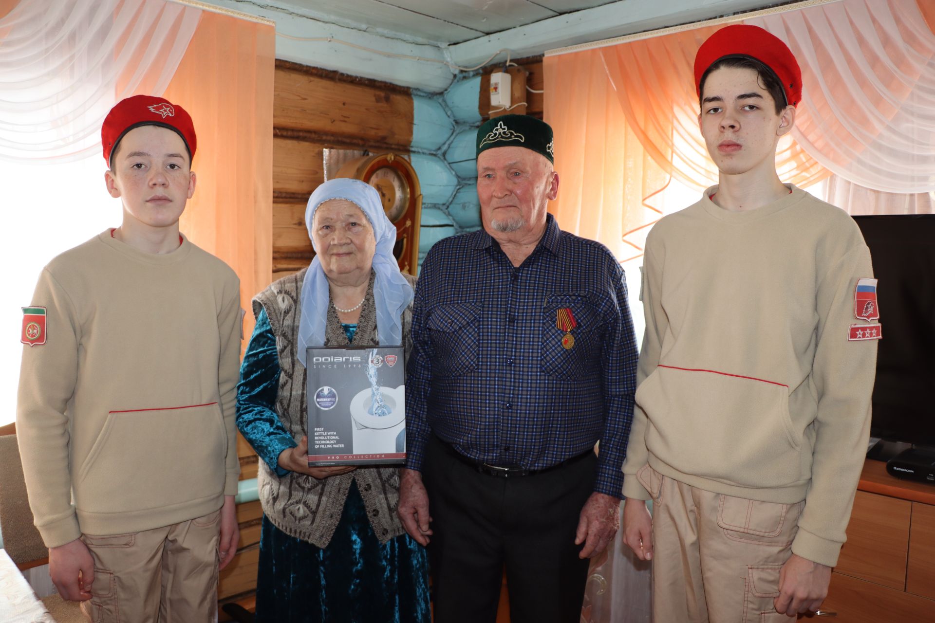 Тылда эшләгән өлкән  абыйлар   медаль  алды
