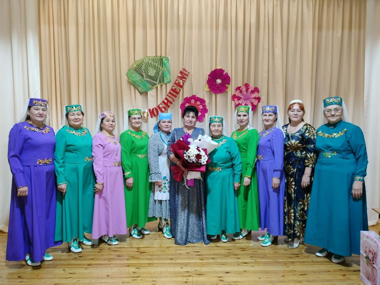«Жырлап узган гомер»