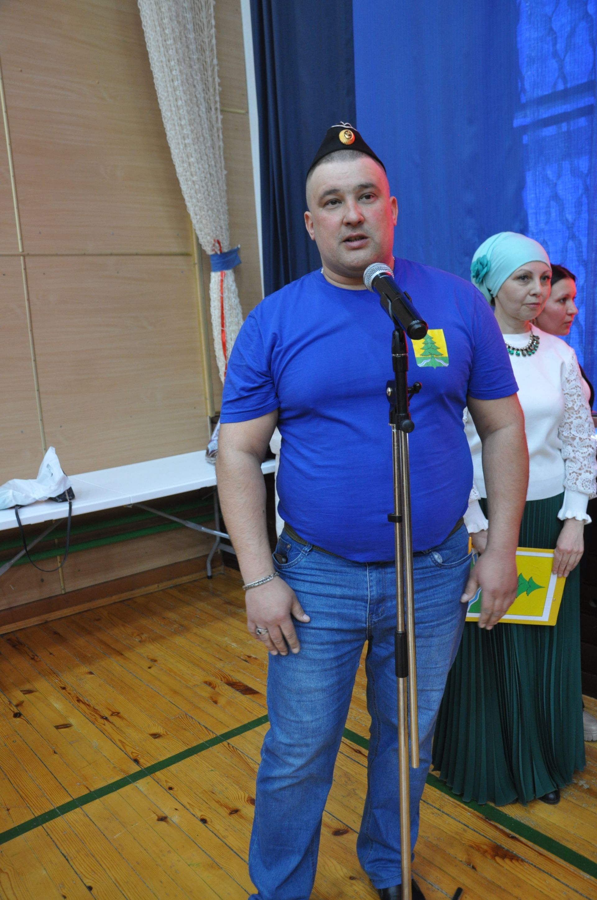 Күз  яшьле көрәш: кечкенәләр елый-елый бил  алышты