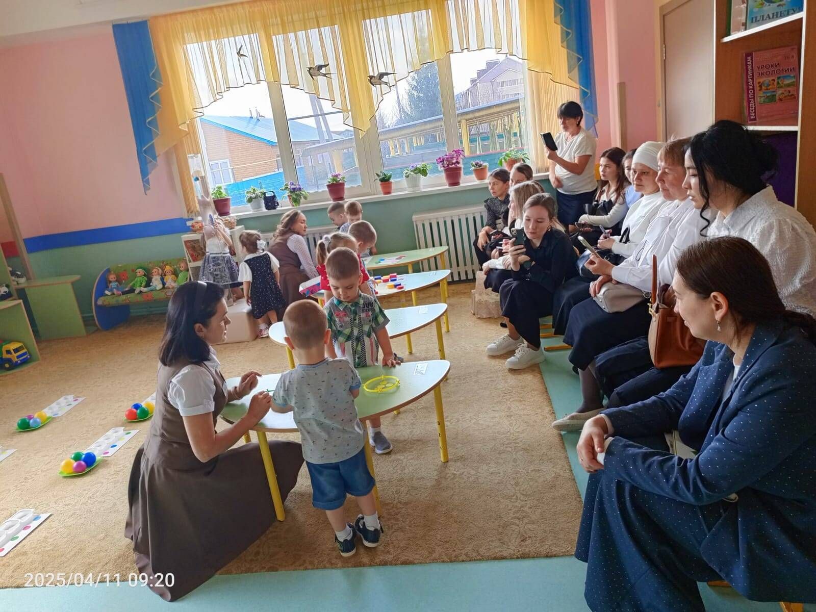 «Шөгыльләрдә һәм ирекле эшчәнлектә дидактик материаллар куллану аша мәктәпкәчә яшьтәге балаларда логик фикерләүне үстерү» темасына районкүләм семинар узды