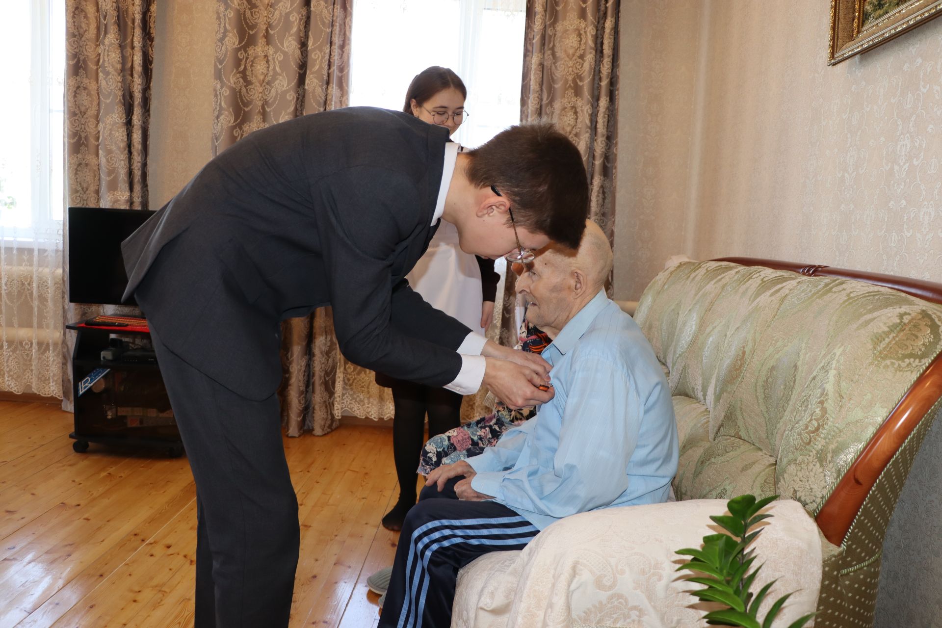 Бөек Җиңүнең 80 еллыгы уңаеннан  Юлбат һәм Түбән Шытсу авыл җирлекләрендә яшәүче тыл ветераннары һәм  Бөек Ватан сугышы ветераннарының   тол хатыннары хөрмәтләнде