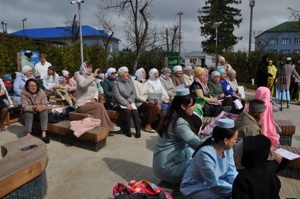 Безне Тукай тәрбияли