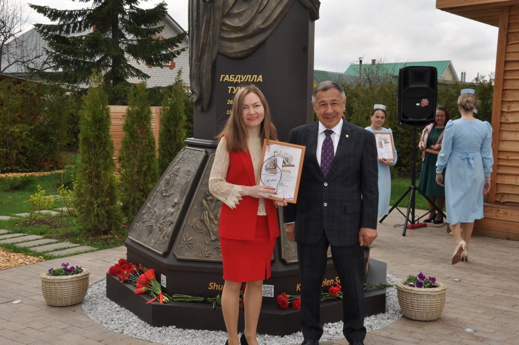 Безне Тукай тәрбияли