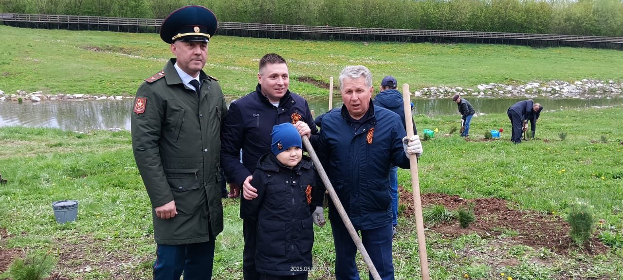 Бәйрәм көнне «Ямьле Саба» яр буенда 140 төп агач утыртылды