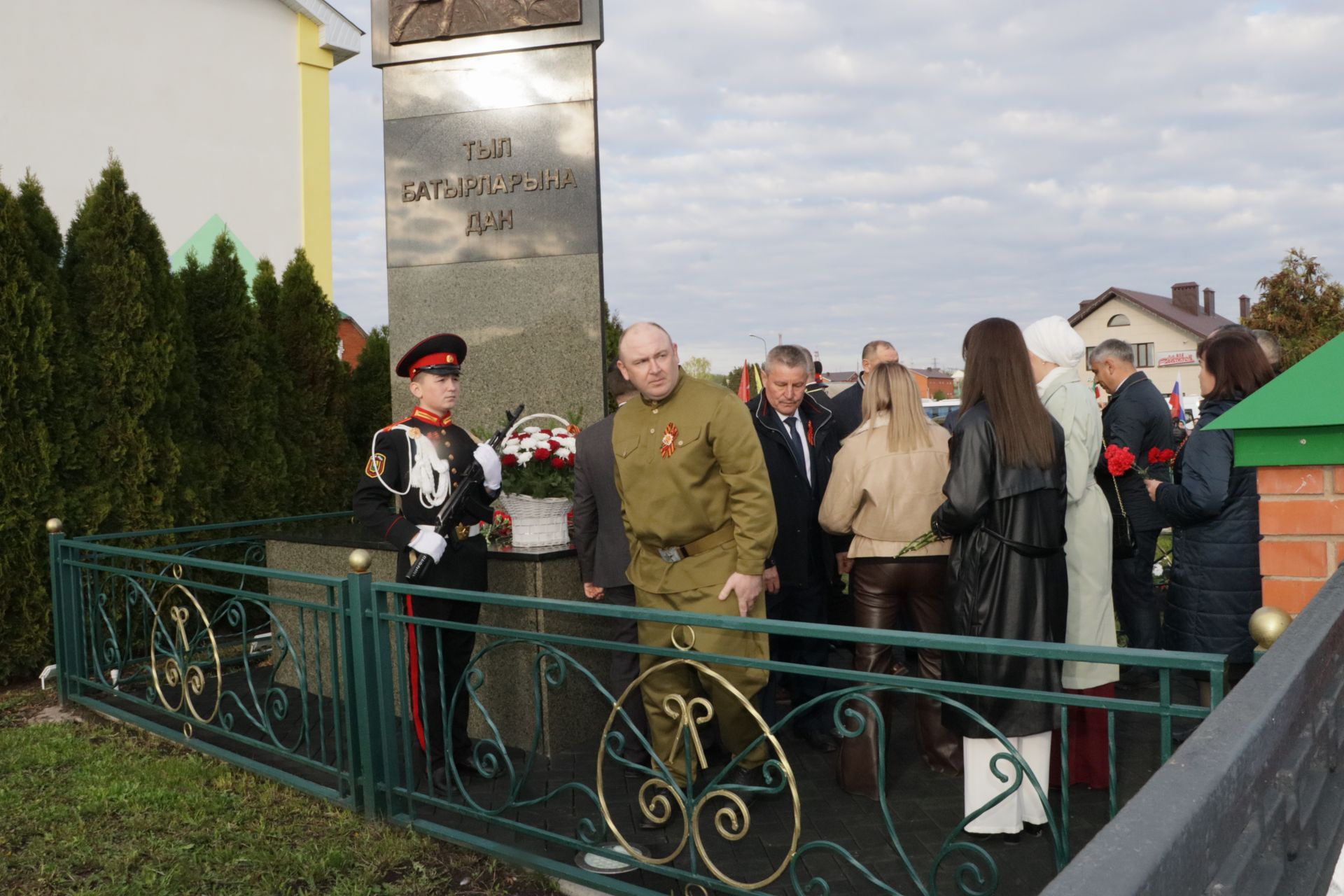 9 май көнне Сабада узган Җиңү бәйрәменнән фоторепортаж