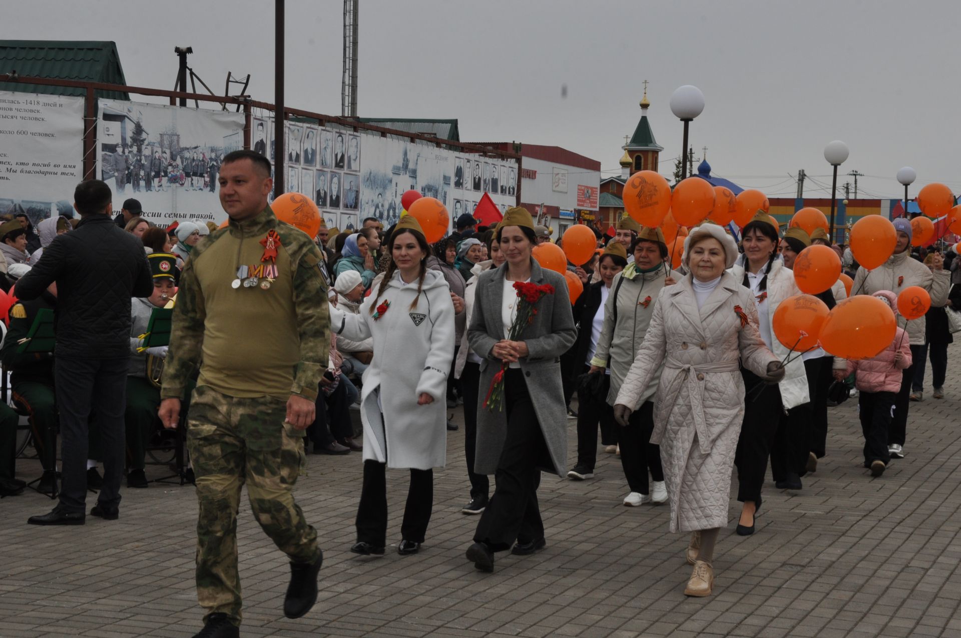 Җиңү көненә багышланган  парад һәм бәйрәм митингы Шәмәрдәндә дә  тантаналы шартларда үтте