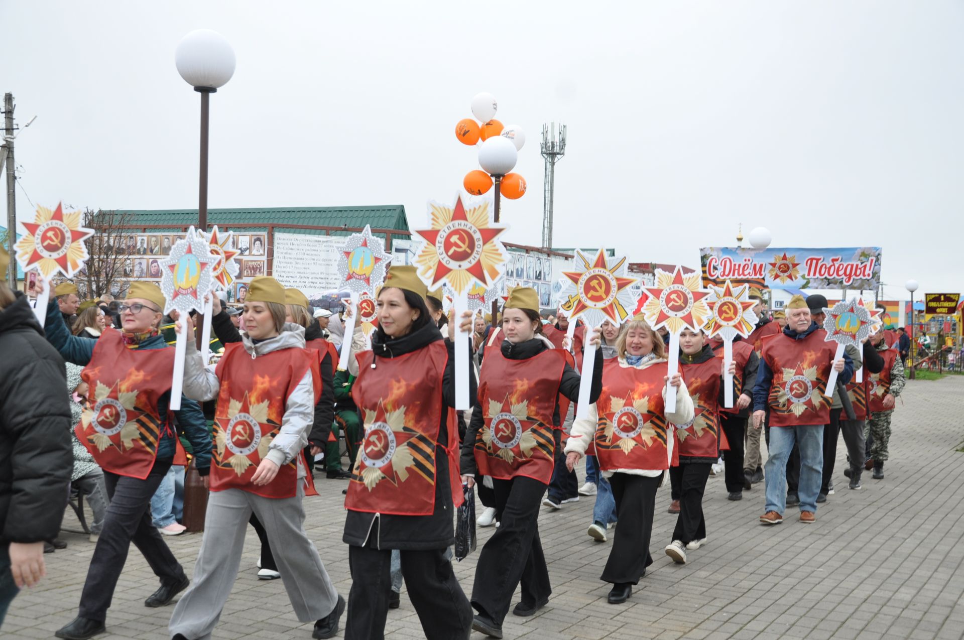 Җиңү көненә багышланган  парад һәм бәйрәм митингы Шәмәрдәндә дә  тантаналы шартларда үтте