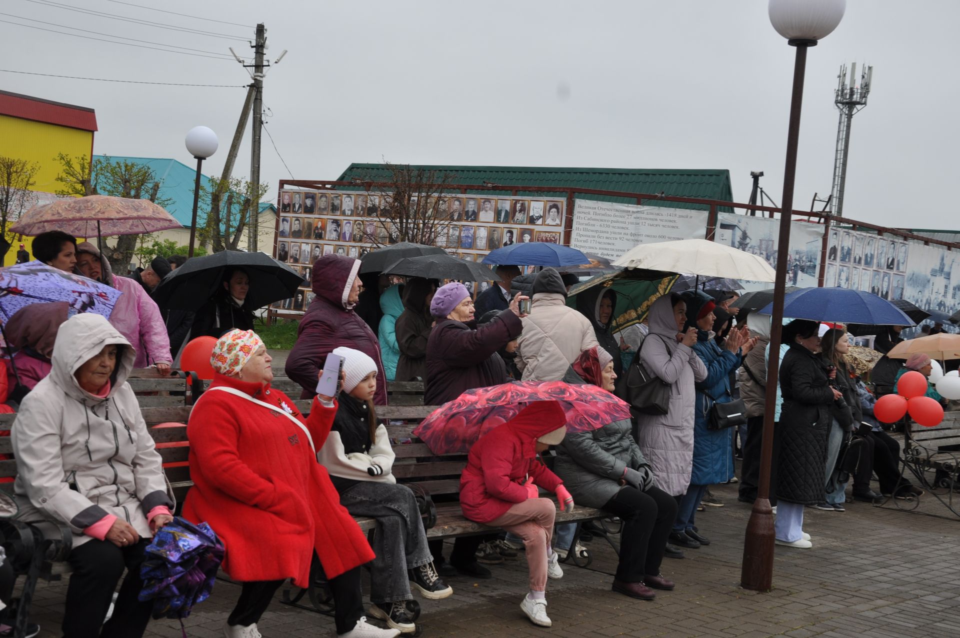Җиңү көненә багышланган  парад һәм бәйрәм митингы Шәмәрдәндә дә  тантаналы шартларда үтте