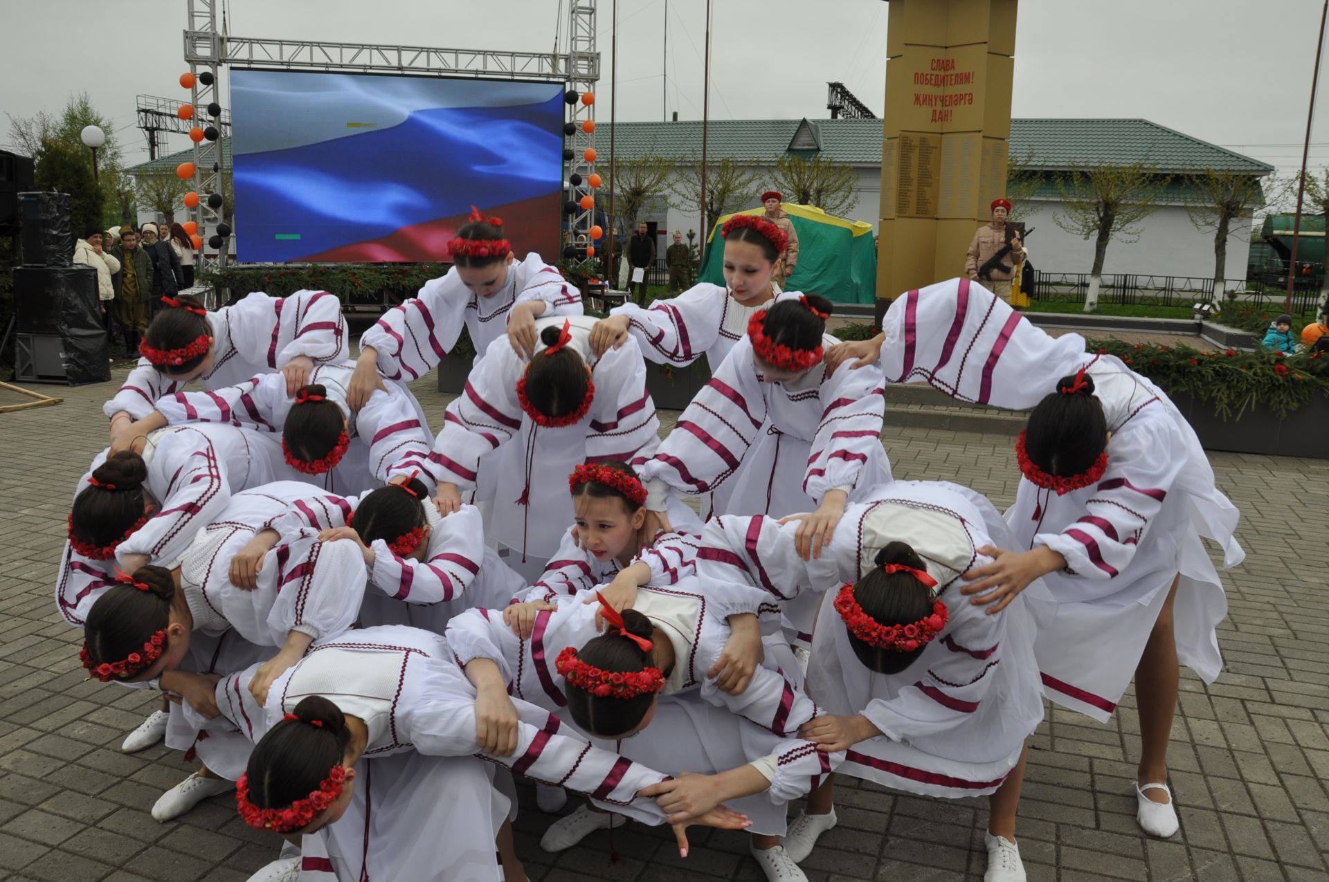 Җиңү көненә багышланган  парад һәм бәйрәм митингы Шәмәрдәндә дә  тантаналы шартларда үтте