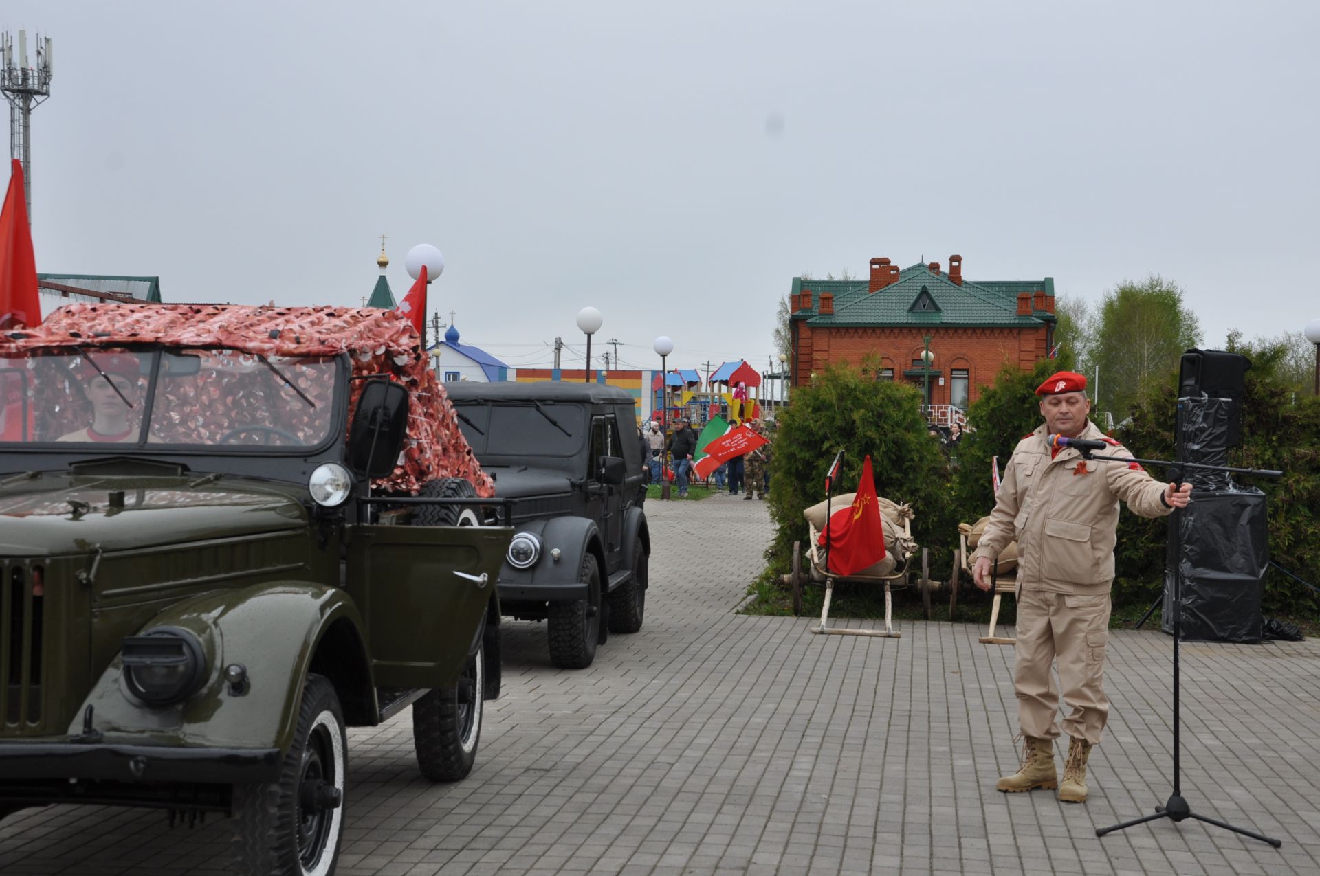 Җиңү көненә багышланган  парад һәм бәйрәм митингы Шәмәрдәндә дә  тантаналы шартларда үтте