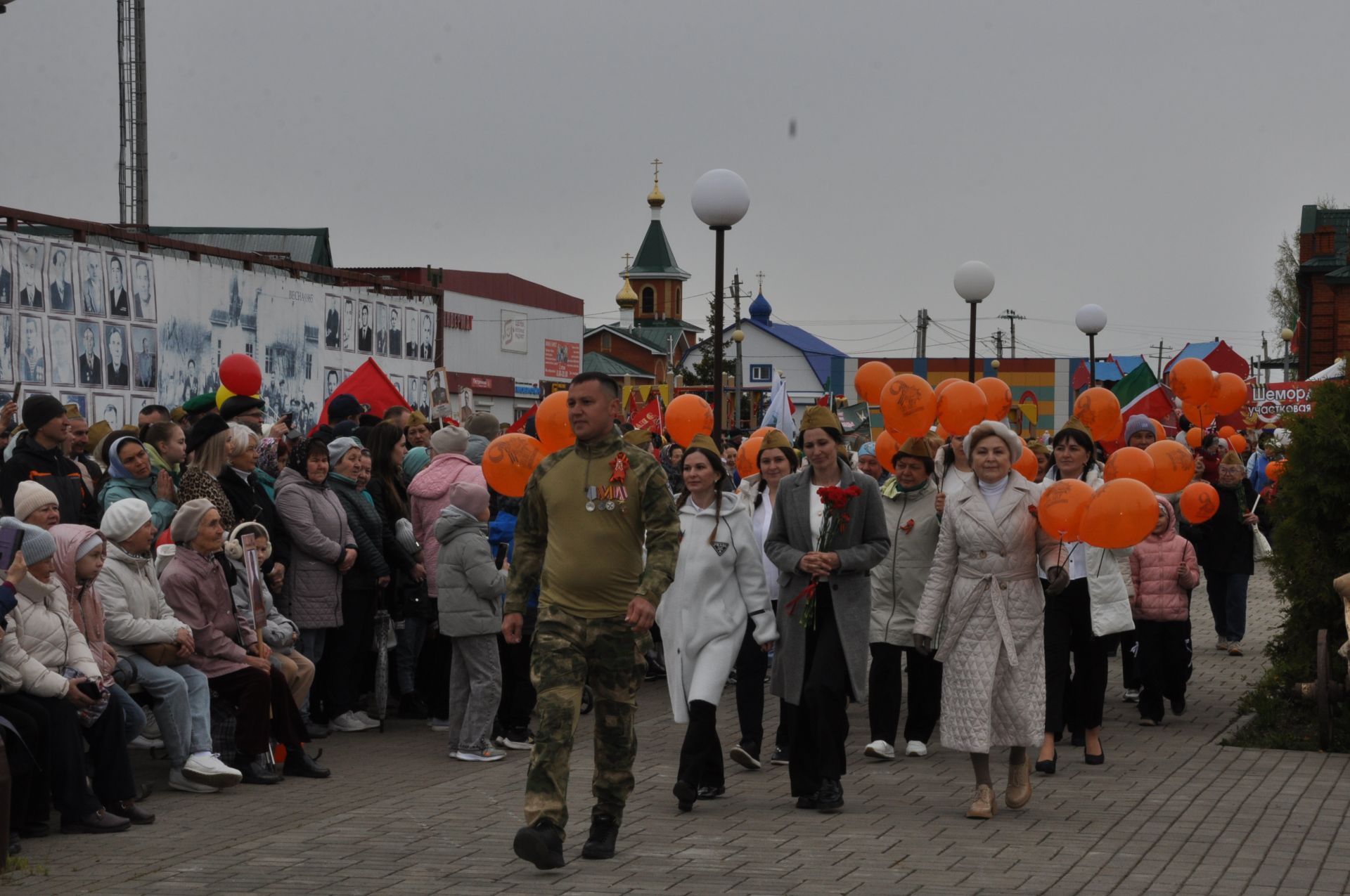 Җиңү көненә багышланган  парад һәм бәйрәм митингы Шәмәрдәндә дә  тантаналы шартларда үтте