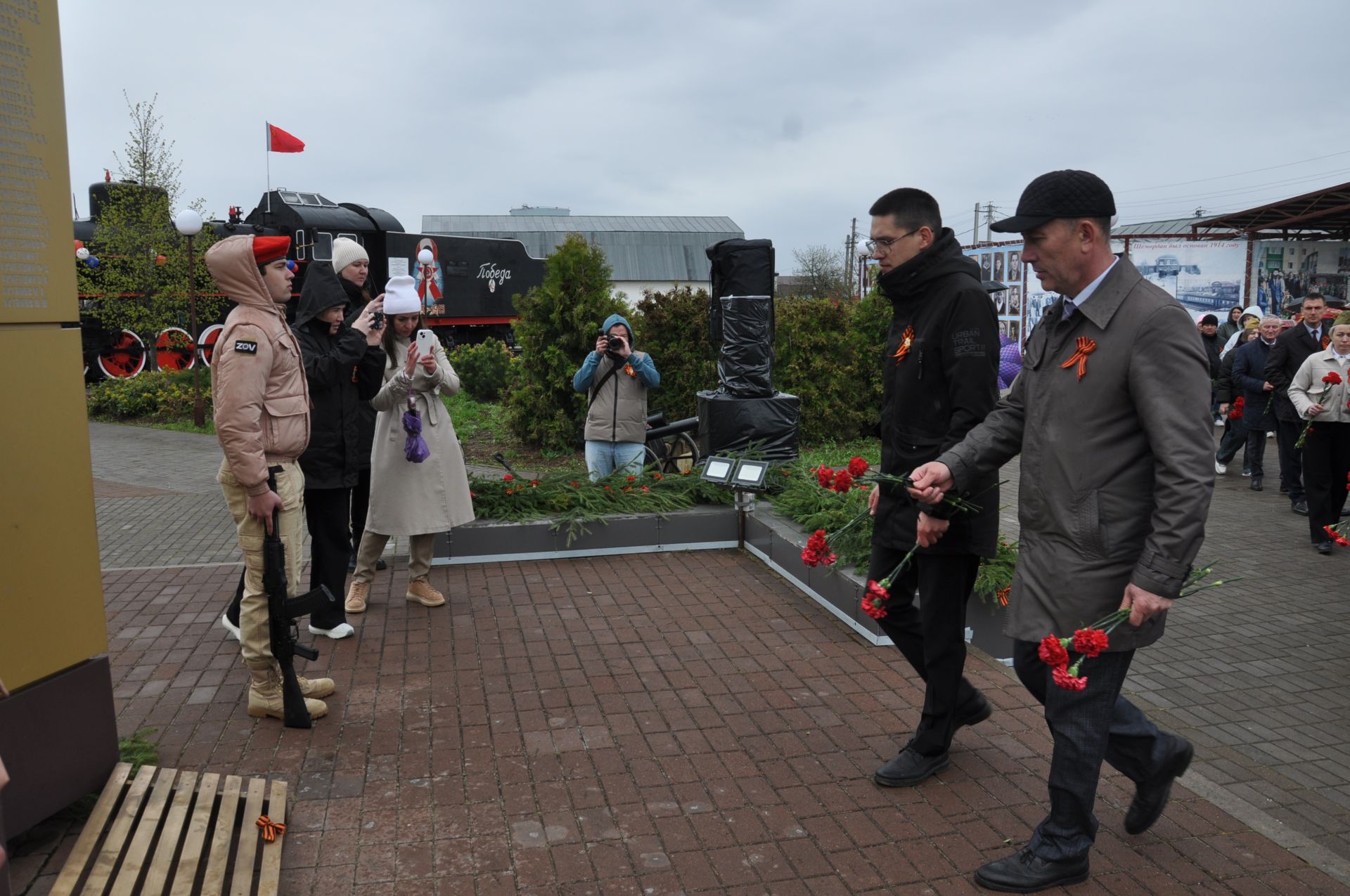 Җиңү көненә багышланган  парад һәм бәйрәм митингы Шәмәрдәндә дә  тантаналы шартларда үтте
