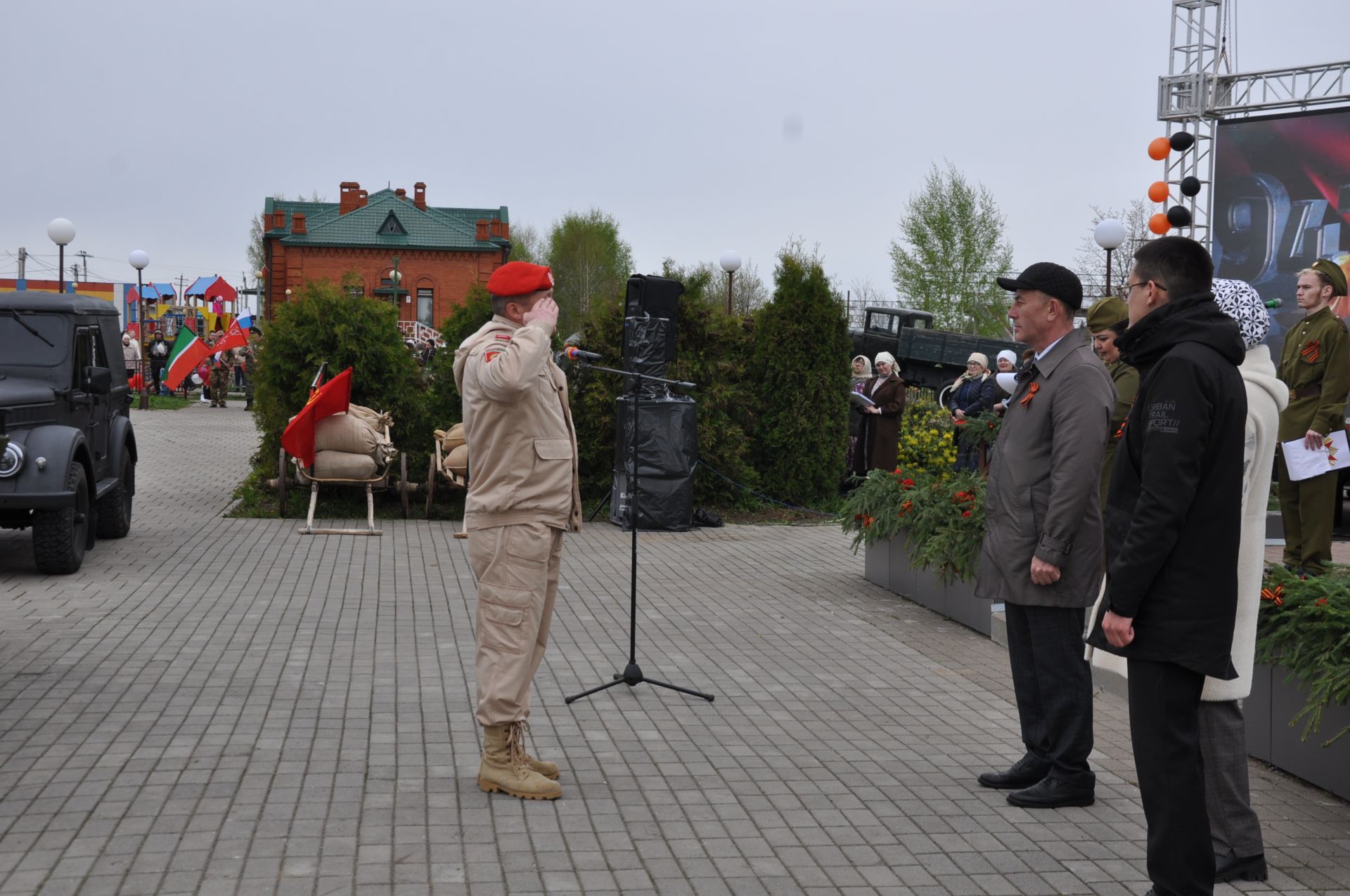 Җиңү көненә багышланган  парад һәм бәйрәм митингы Шәмәрдәндә дә  тантаналы шартларда үтте