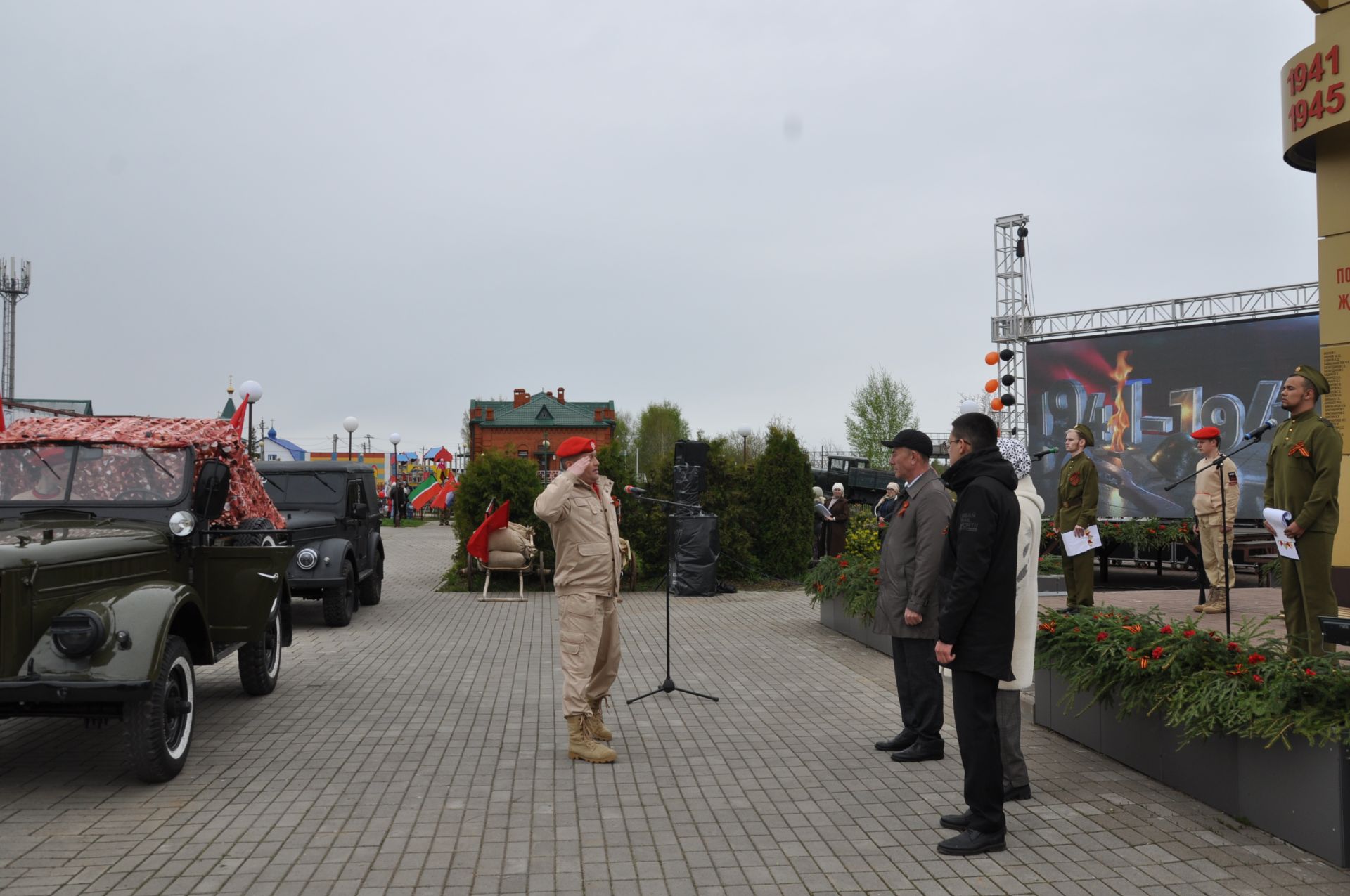 Җиңү көненә багышланган  парад һәм бәйрәм митингы Шәмәрдәндә дә  тантаналы шартларда үтте