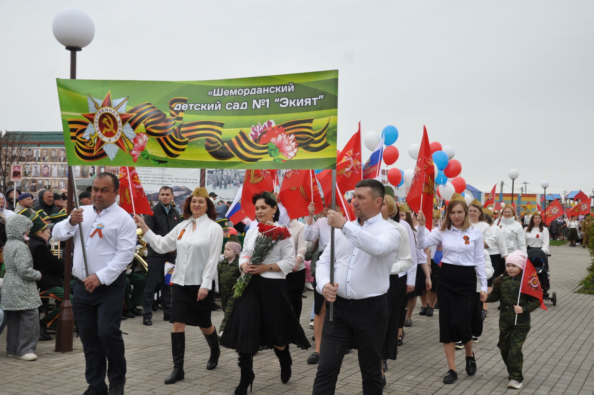 Җиңү көненә багышланган  парад һәм бәйрәм митингы Шәмәрдәндә дә  тантаналы шартларда үтте