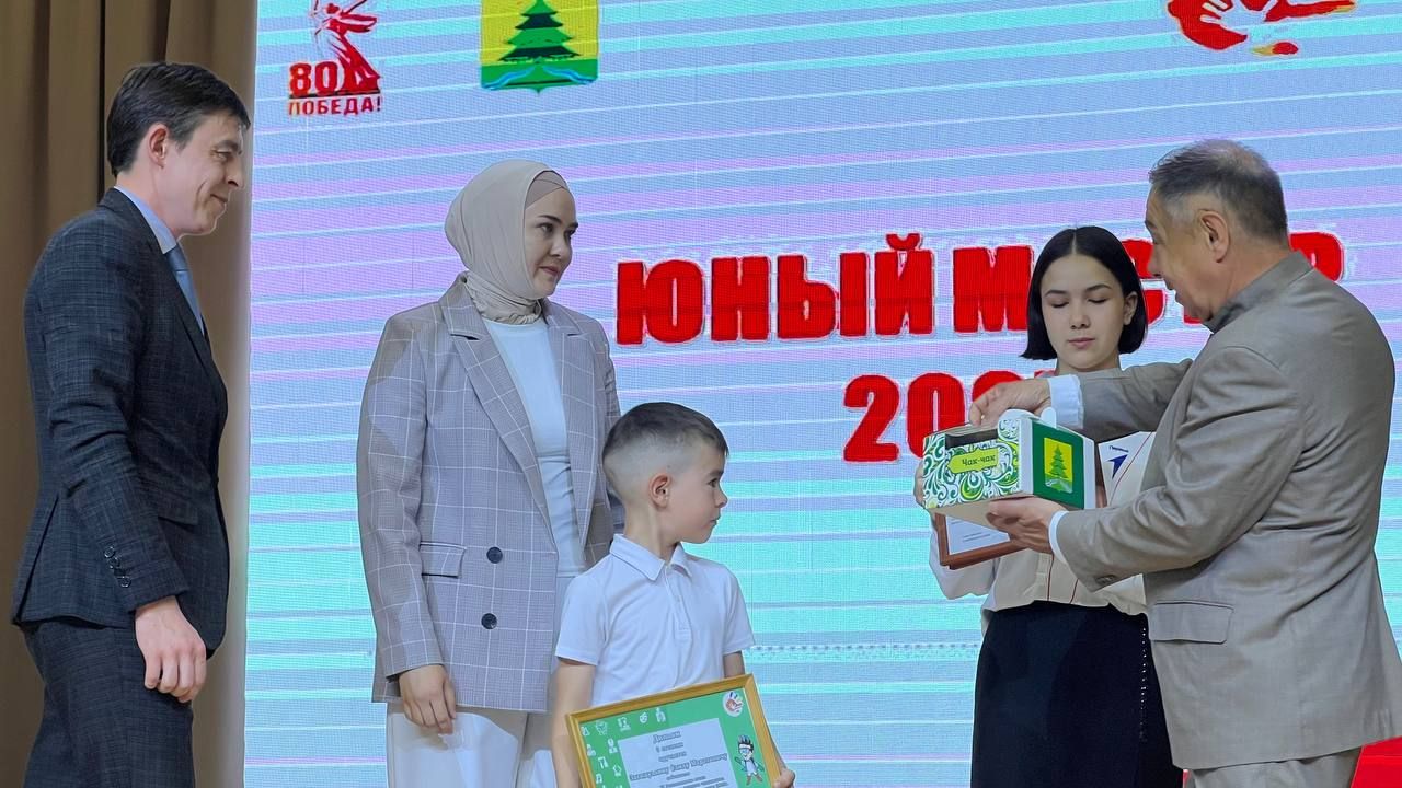 Бүген Сабада балалар техник иҗатына ярдәм итү һәм үстерү буенча район фестивале узды (фоторепортаж)