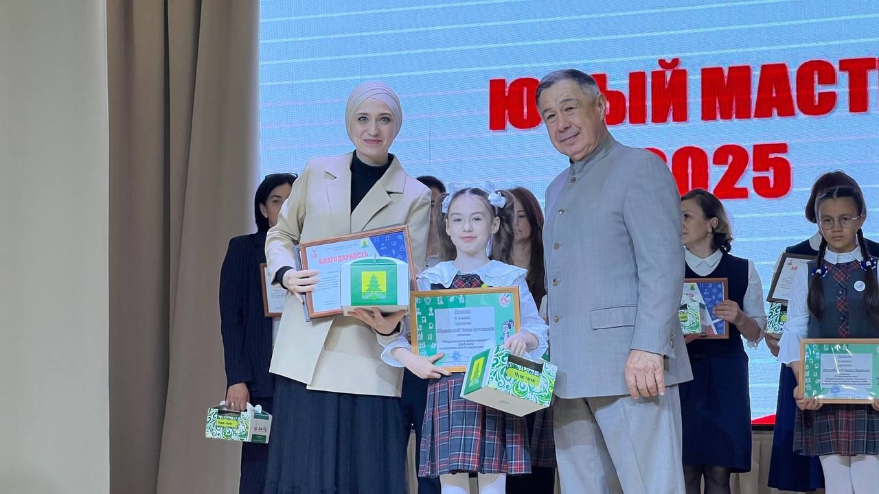 Бүген Сабада балалар техник иҗатына ярдәм итү һәм үстерү буенча район фестивале узды (фоторепортаж)