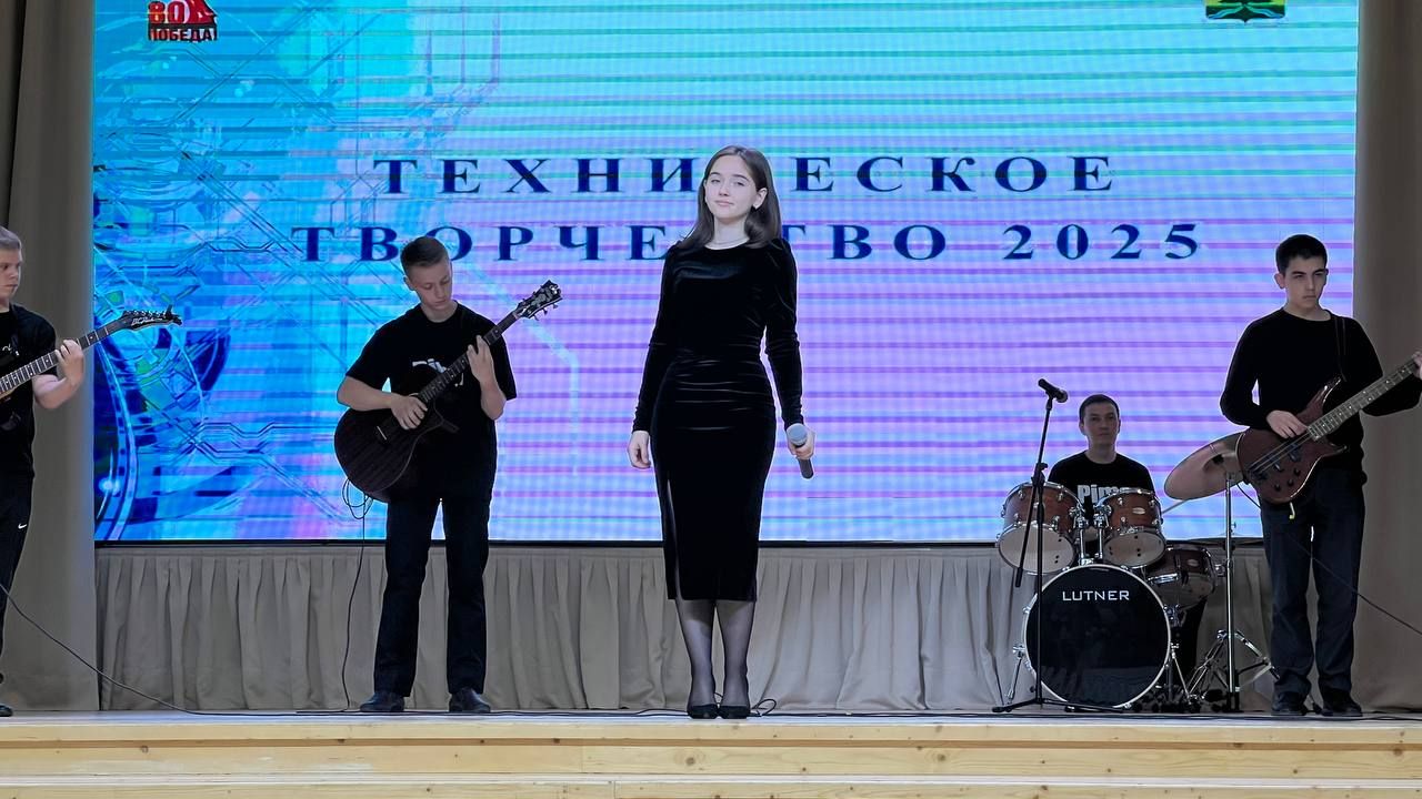 Бүген Сабада балалар техник иҗатына ярдәм итү һәм үстерү буенча район фестивале узды (фоторепортаж)