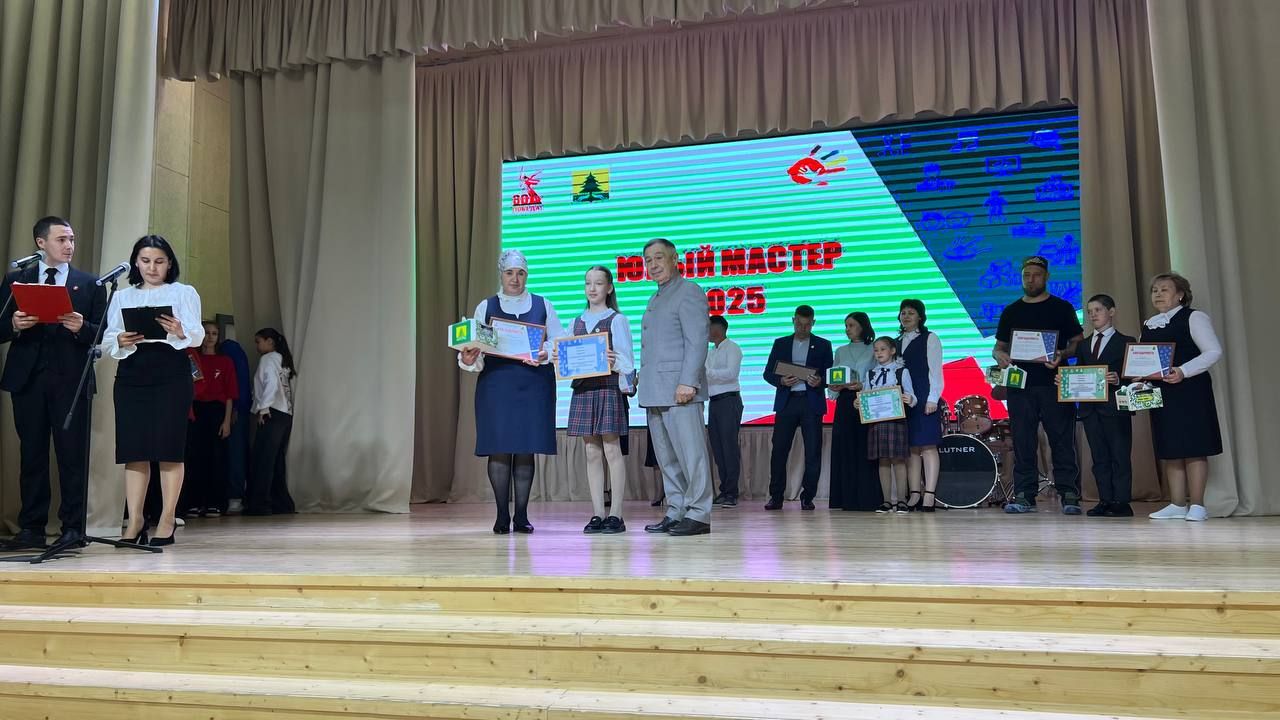 Бүген Сабада балалар техник иҗатына ярдәм итү һәм үстерү буенча район фестивале узды (фоторепортаж)