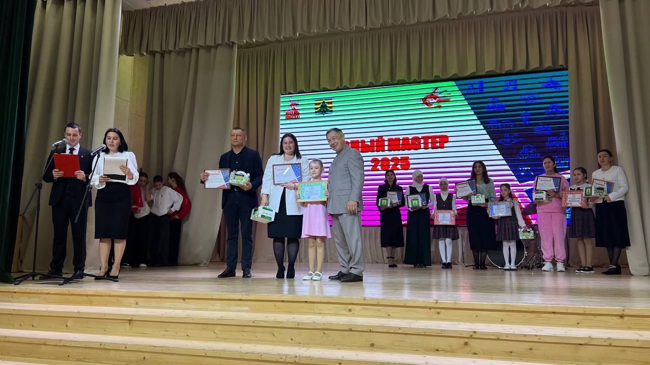 Бүген Сабада балалар техник иҗатына ярдәм итү һәм үстерү буенча район фестивале узды (фоторепортаж)
