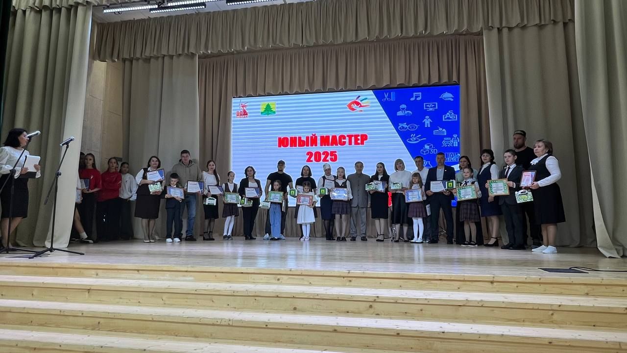 Бүген Сабада балалар техник иҗатына ярдәм итү һәм үстерү буенча район фестивале узды (фоторепортаж)