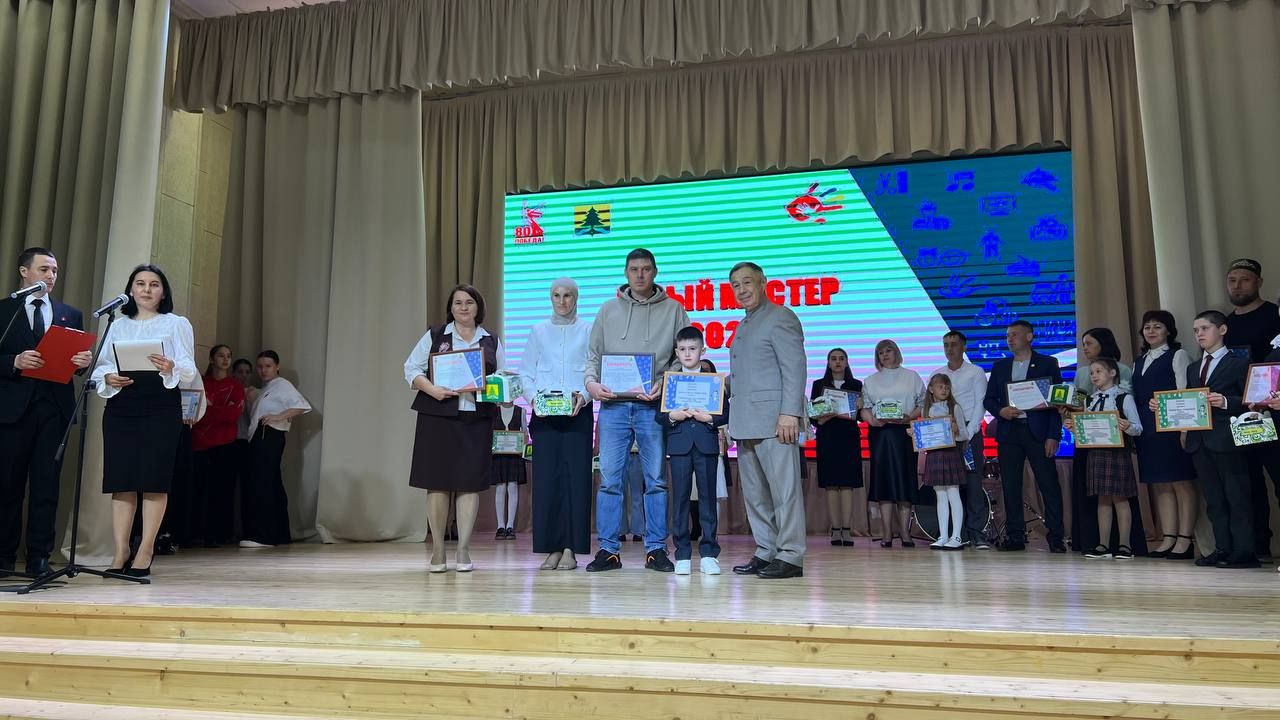 Бүген Сабада балалар техник иҗатына ярдәм итү һәм үстерү буенча район фестивале узды (фоторепортаж)