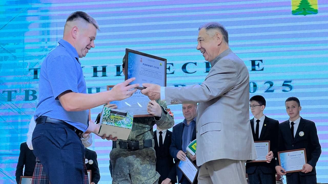 Бүген Сабада балалар техник иҗатына ярдәм итү һәм үстерү буенча район фестивале узды (фоторепортаж)