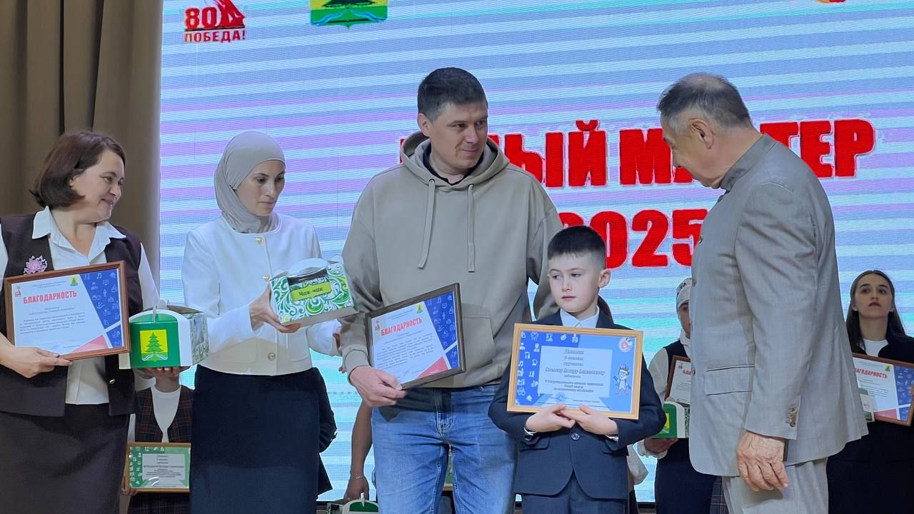Бүген Сабада балалар техник иҗатына ярдәм итү һәм үстерү буенча район фестивале узды (фоторепортаж)