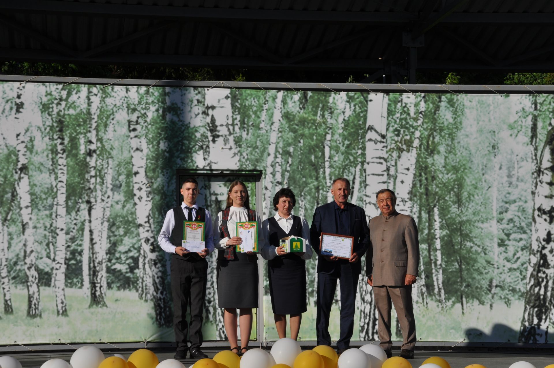 Сабада фән олимпиадасы җиңүчеләрен хөрмәтләделәр