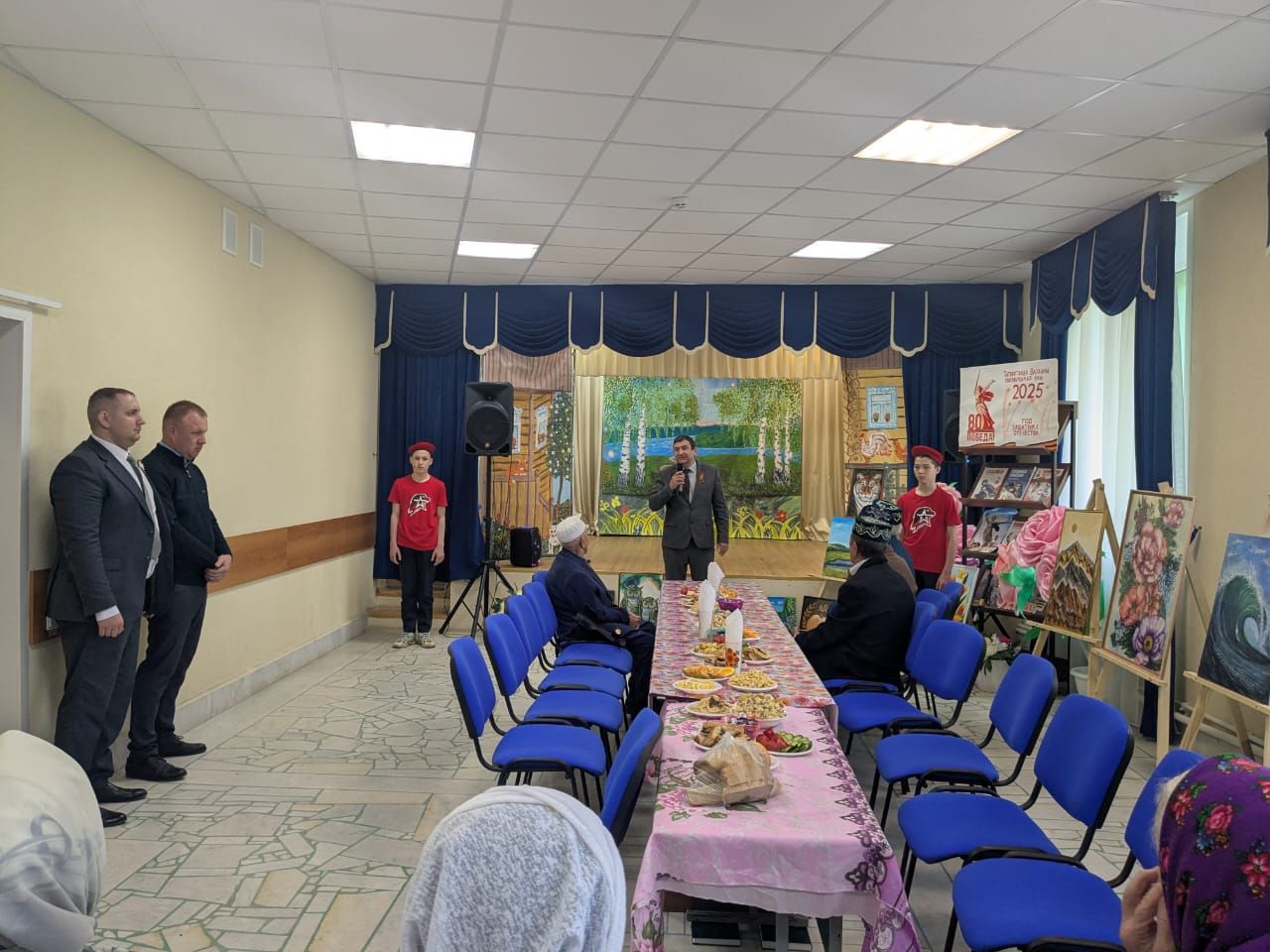 Бигәнәй авылында өлкәннәрне бәйрәм табыны артында хөрмәтләделәр