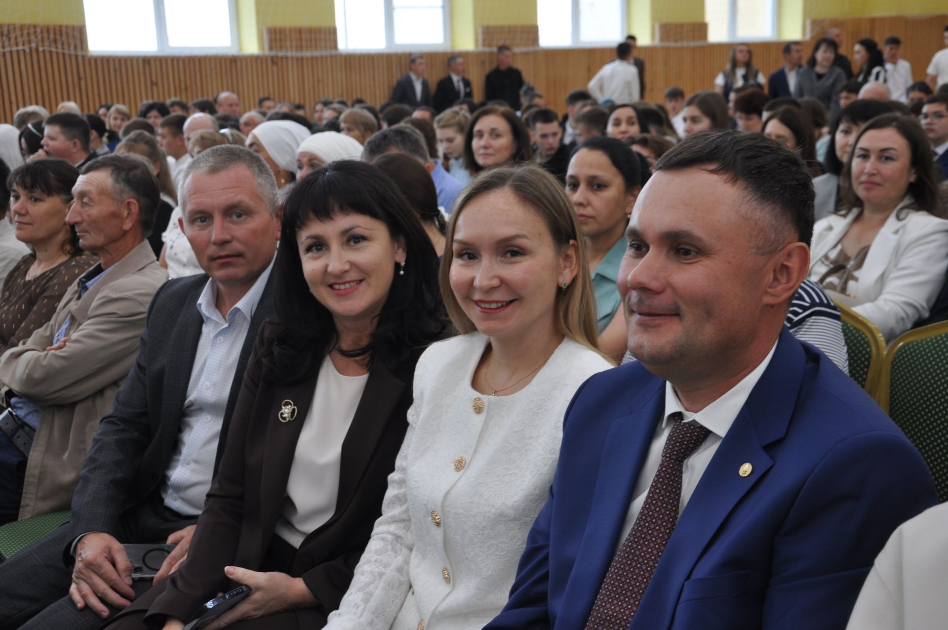 «Чыгарылыш кичәсе» - 2025: бәйрәмнән эксклюзив ФОТОРЕПОРТАЖ