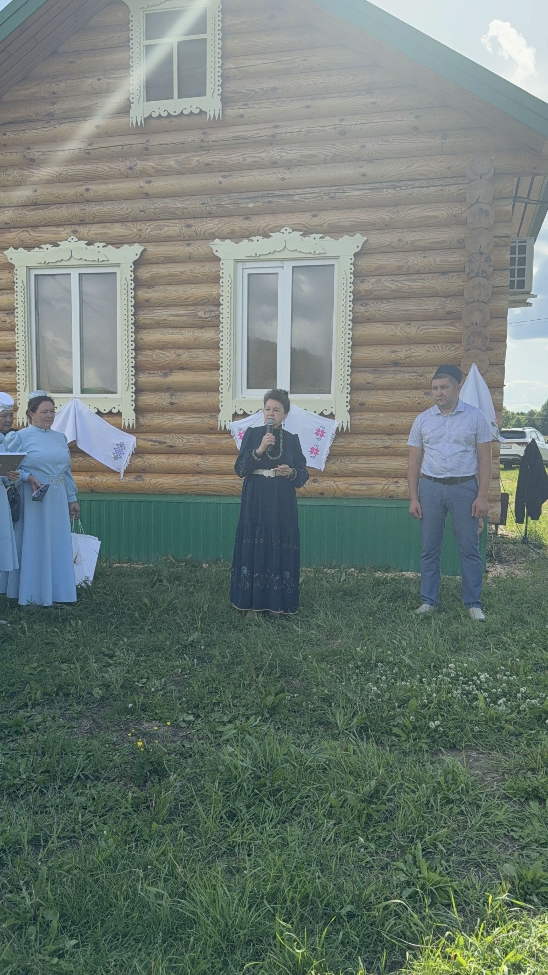 Сабада “Без тарихта эзлебез” иҗади- эзләнү конференциясе «Ак калфак» оешмасы вәкилләрен җыйды