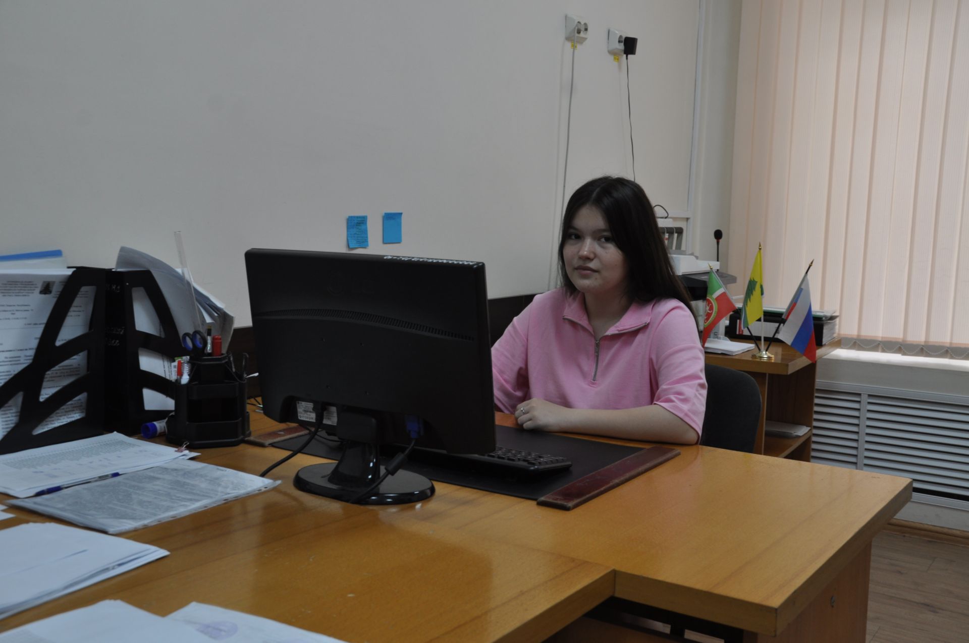 «Акча да алабыз, эшкә дә өйрәнәбез» диләр җәйге ялны хезмәт белән үткәрүче укучылар