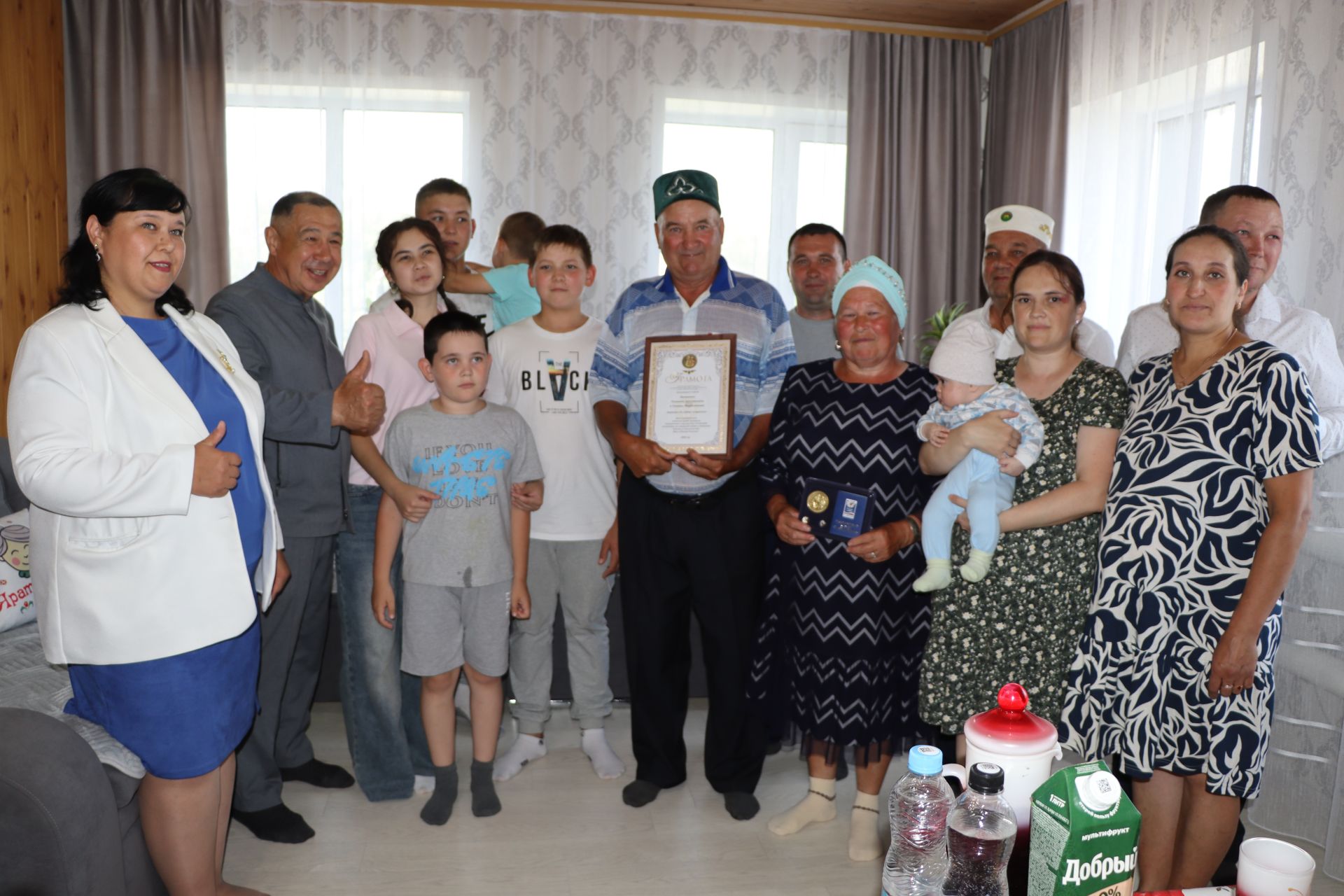 «Баксаң, насыйп  ярым  күршедә генә  булган икән»