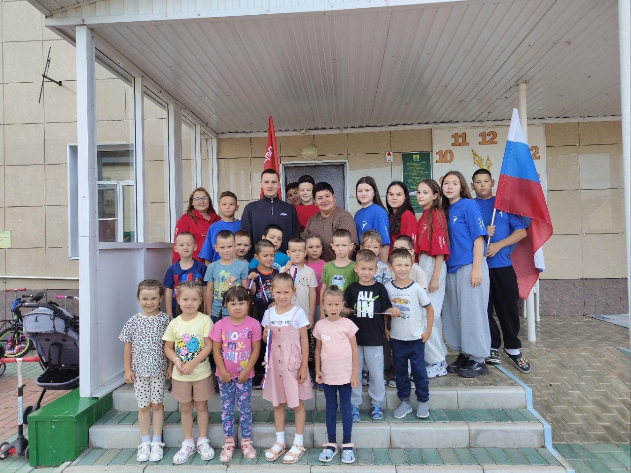 Алдынгылар хәрәкәте белән Рәсәй байрагы астында акциясе