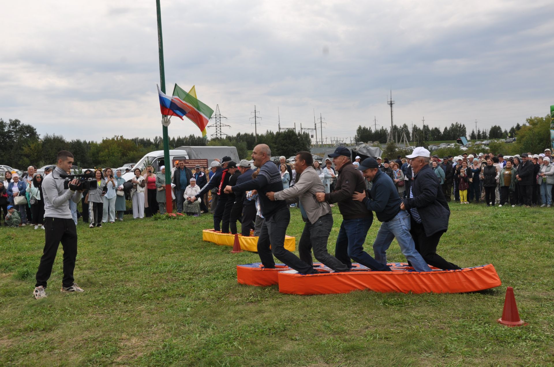 “Балның файдасын аңлап бетерсәләр, конфет янына якын бармаслар иде”