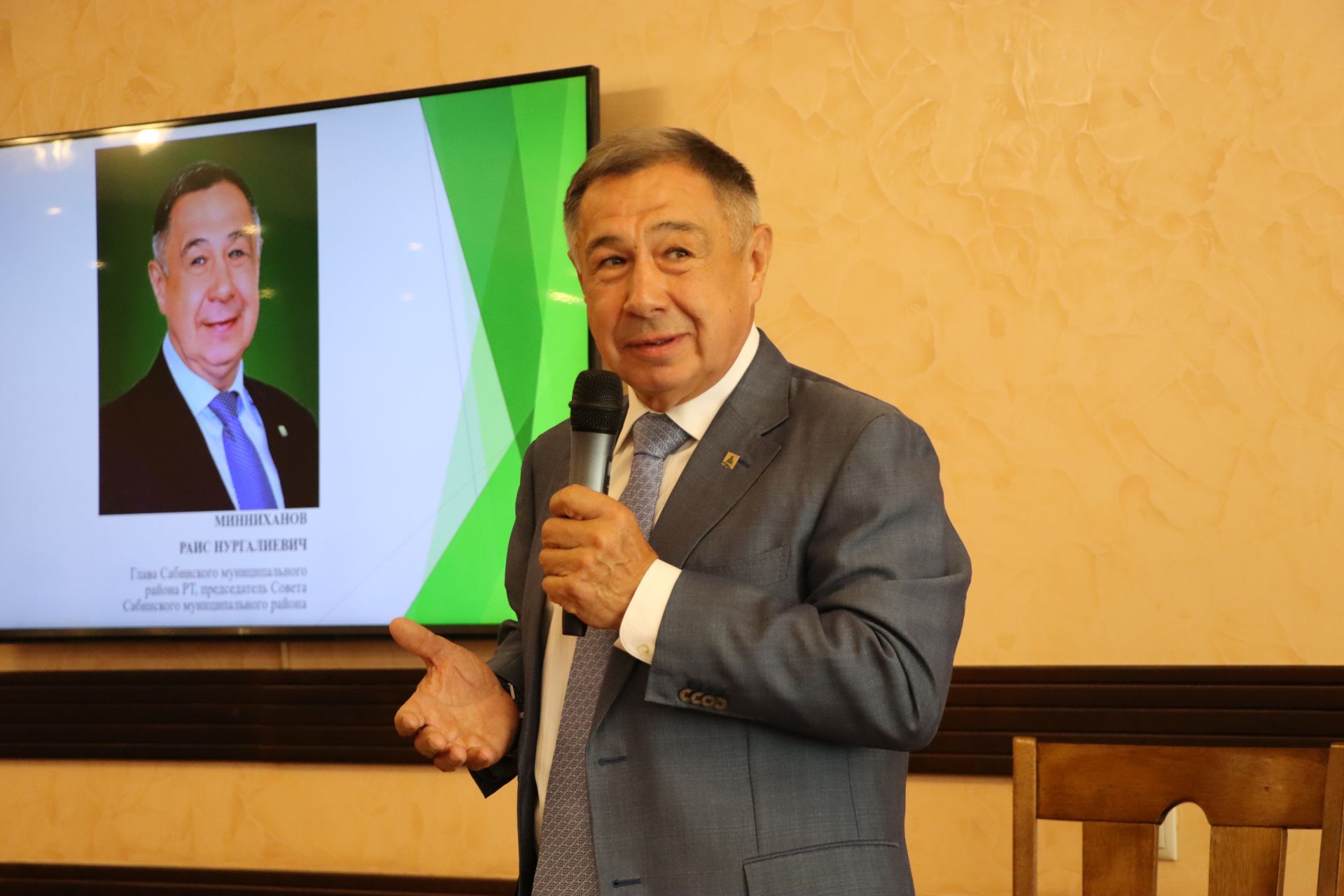 “Авылның яшь идарәчеләре”.  Саба районы җирлекләре башлыклары республикада иң  яшь җитәкчеләрдән санала