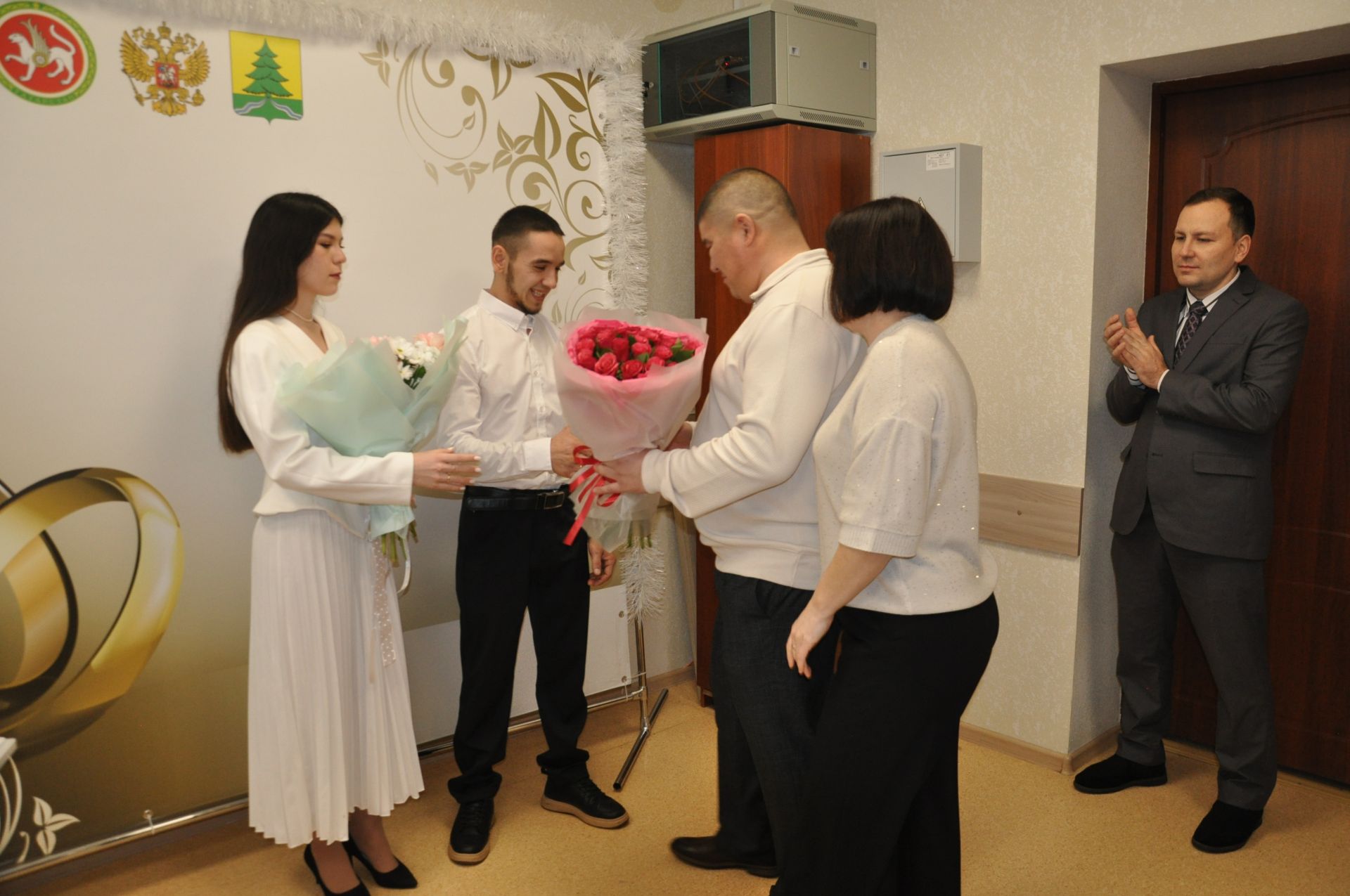 Сабада Яңа елның беренче пары язылышты