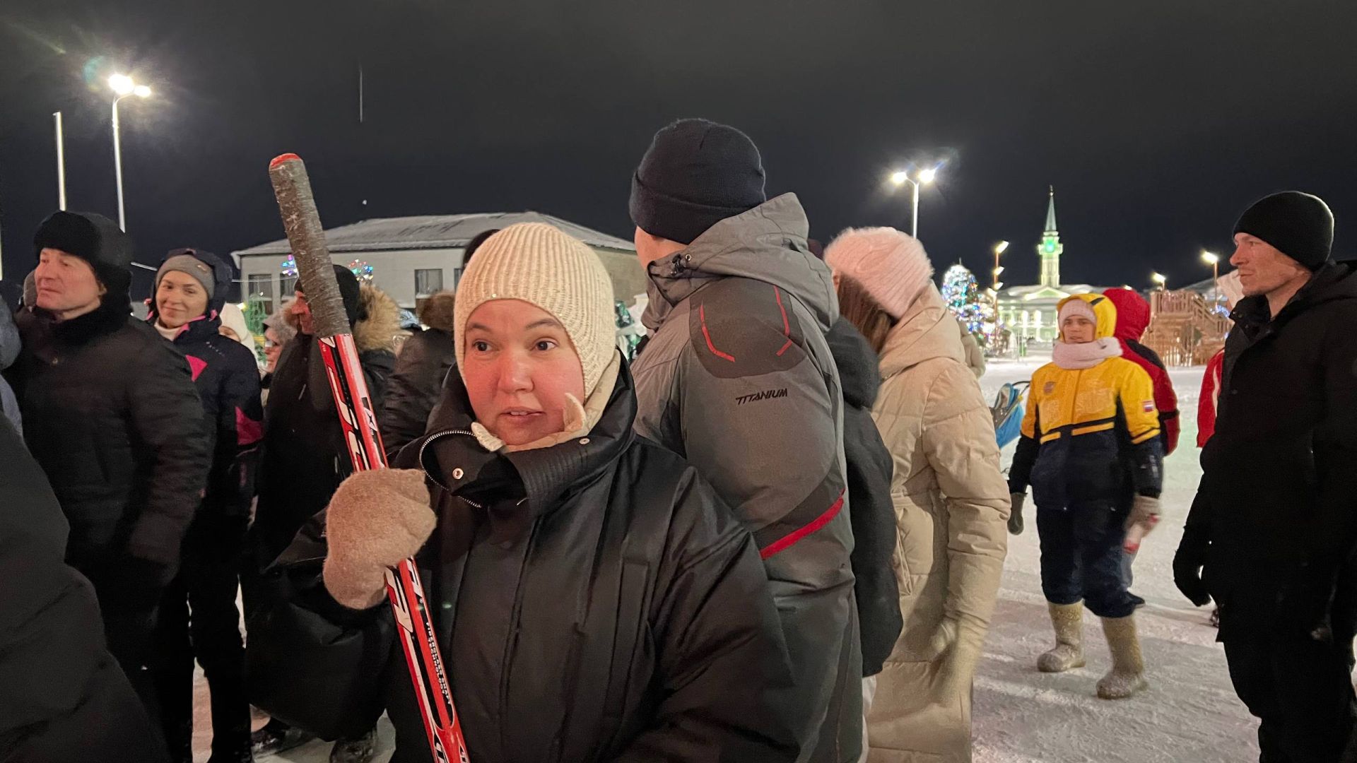 Төп чыршы янында «Сабагаз» идарәсе хезмәткәрләре оештырган бәйрәм чарасында бүген дә халык рәхәтләнеп күңел ачты (+видео)