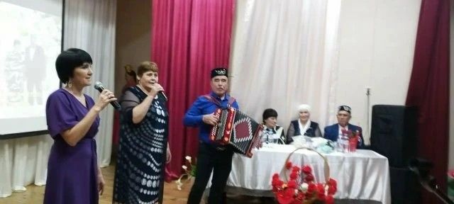 Олыязда ярты гасыр парлы гомер иткән гаиләләрне хөрмәтләделәр