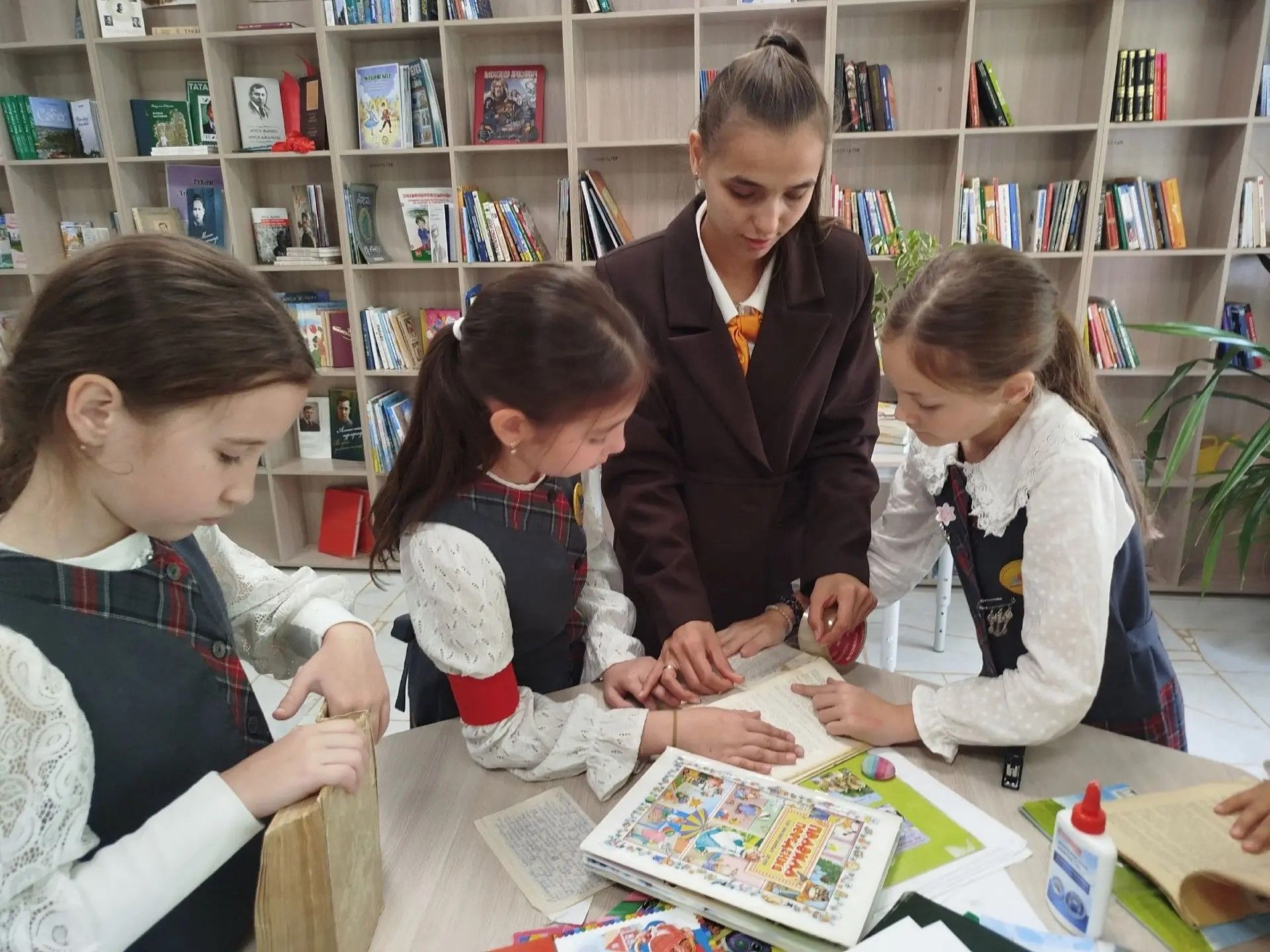 Китап - белем чишмәсе, ә мәктәп китапханәсе - кызыклы ачышлар һәм мавыктыргыч сәяхәтләр дөньясы