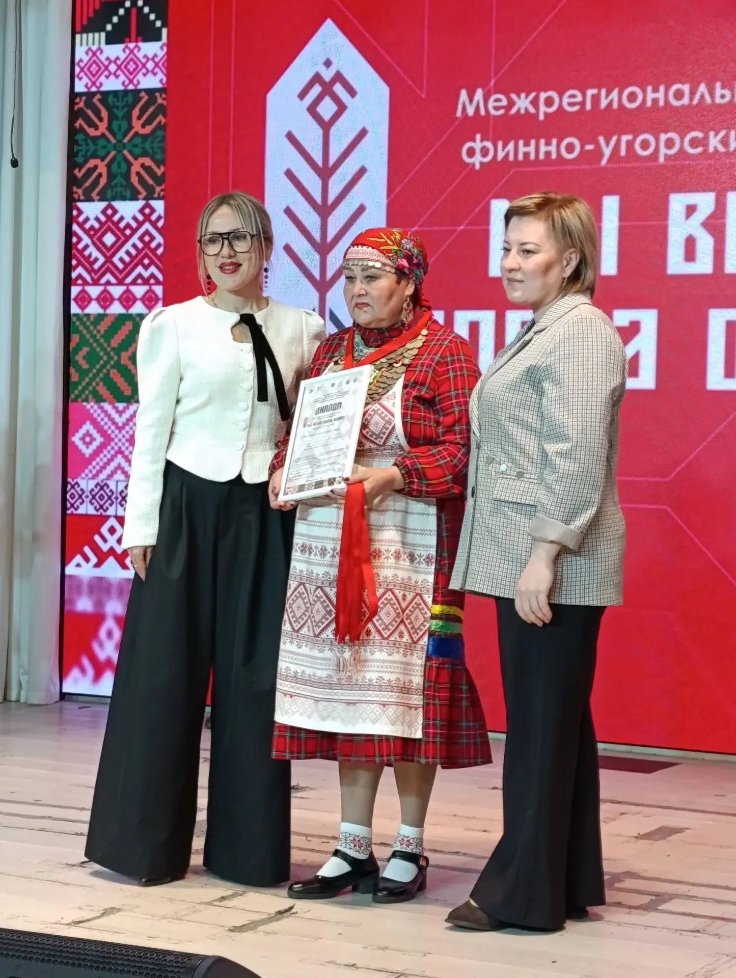 «Тюрагай» ансамбле Халыклар дуслыгы йортында өченче урынны яулады