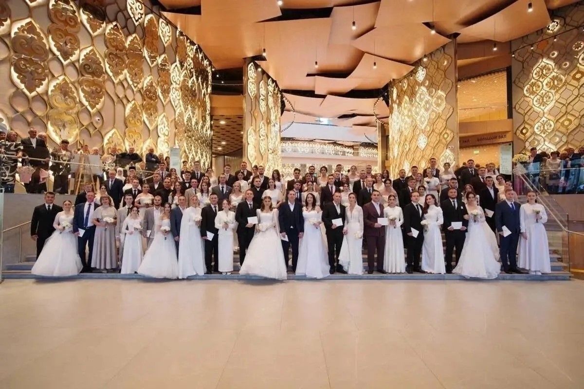 Камал театрында Бөтенроссия киңәшмәсе кысаларында тантаналы никахлашу чарасы узды