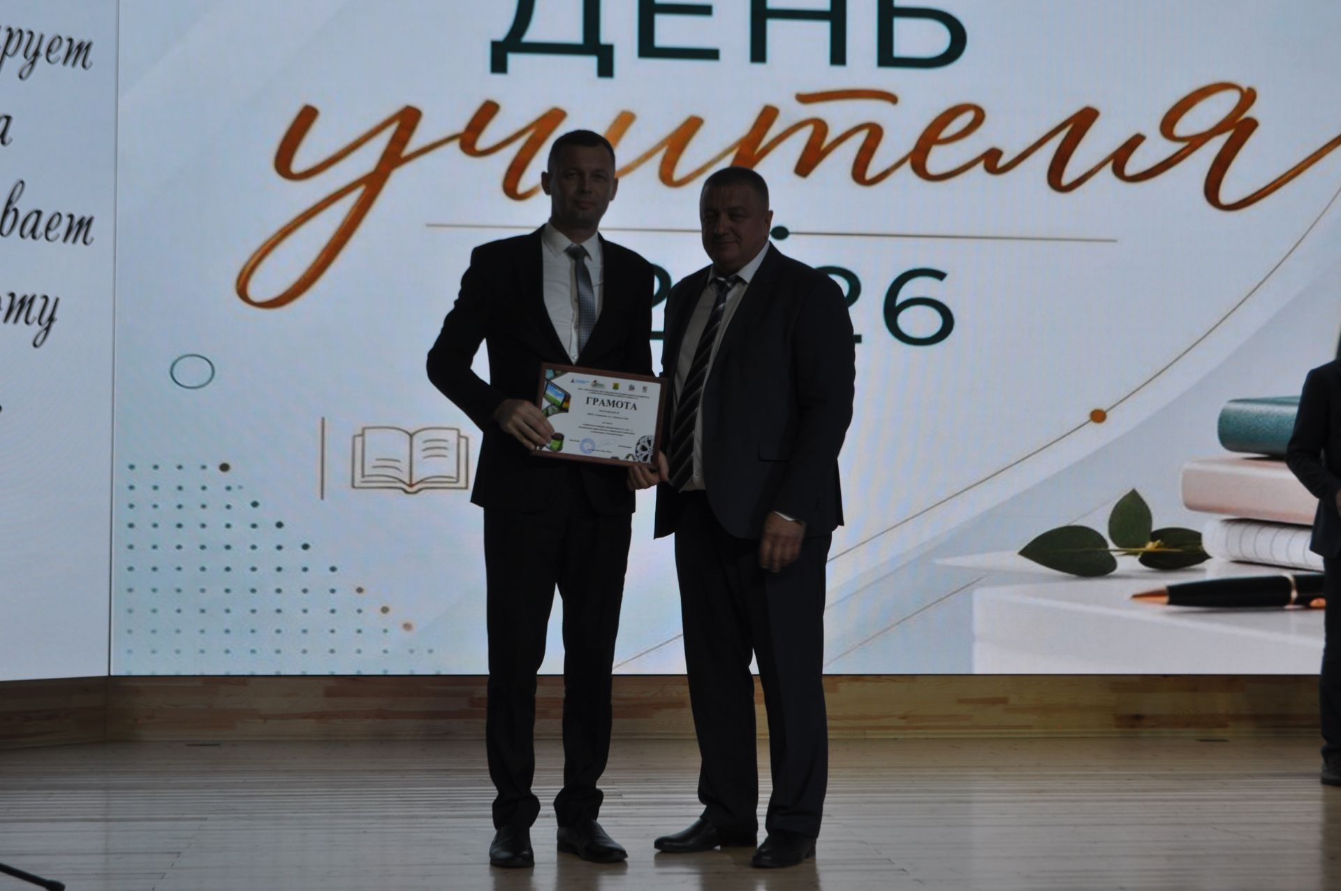 Рәис Миңнеханов: “Сез – киләчәгебезгә нигез салучылар”