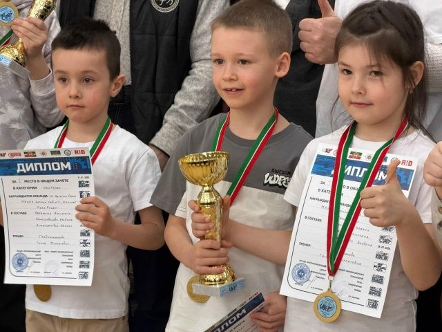 Сабаның  «Шоколад» балалар бакчасының  «Робо Акцент» командасы «ИКаРенок» һәм «Икар-Старт» республика ярышларында беренчелекне яулады