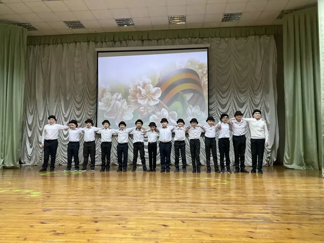 Шәмәрдәндә махсус хәрби операциядә катнашучыларга һәм аларның гаиләләренә багышланган Хәтер һәм рәхмәт кичәсе узды