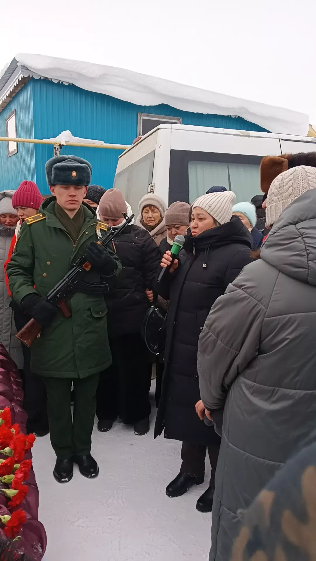 Шәмәрдәндә махсус хәрби операциядә батырларча һәлак булган райондашыбыз  Рафаэль Емельянов белән хушлаштылар