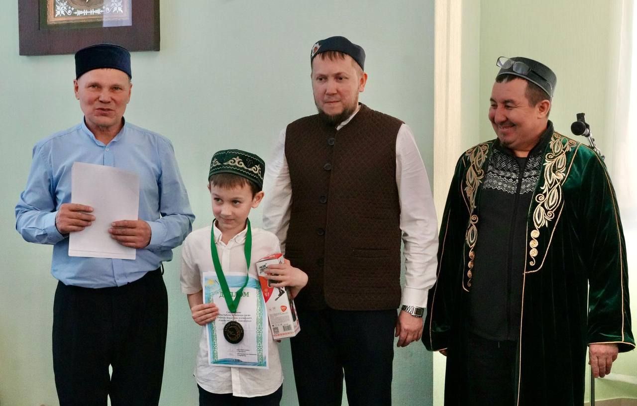 Олы Кибәче авылында дүртенче тапкыр азанчылар бәйгесе үтте