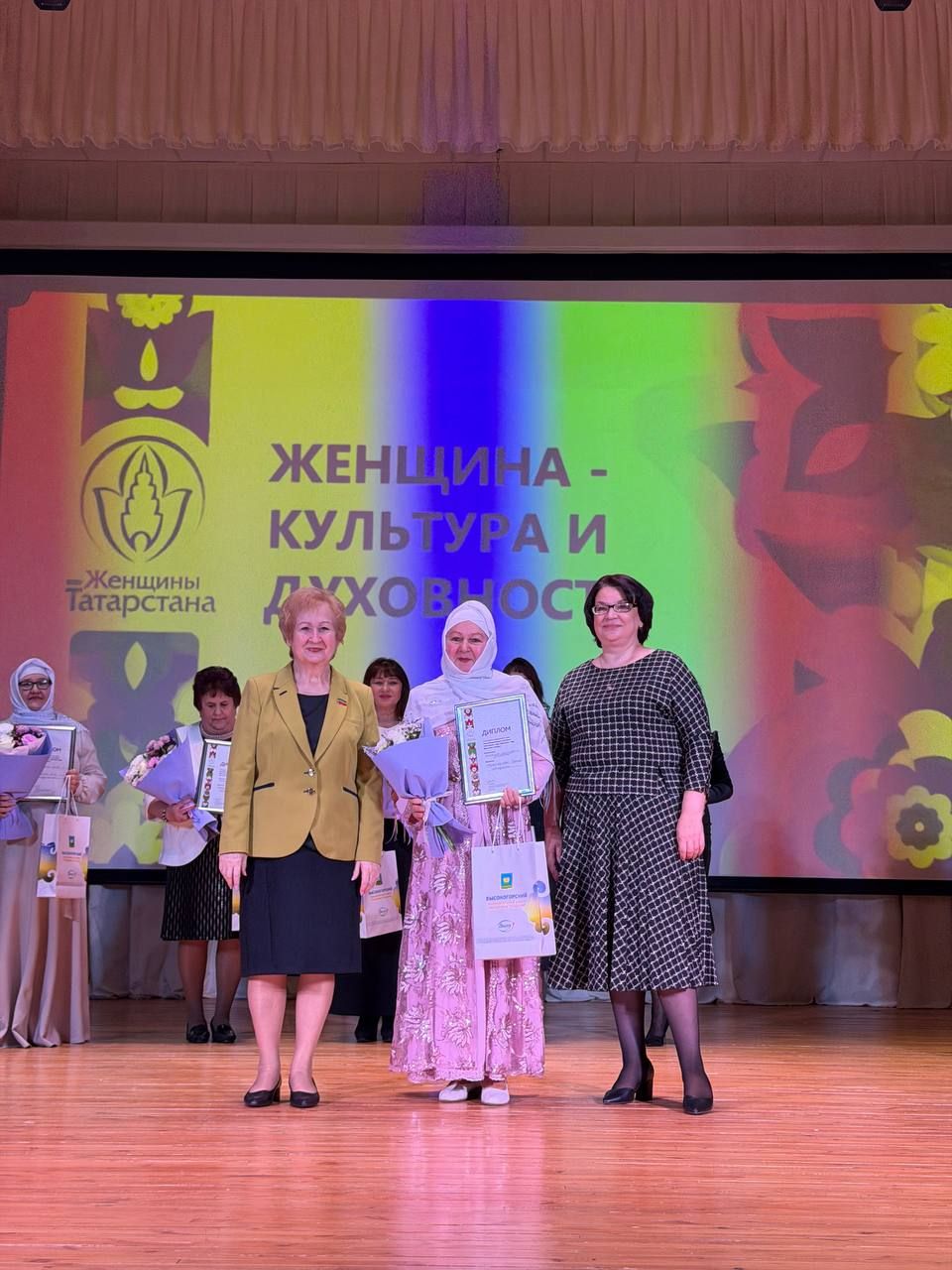 Сабалылар «Ел хатын-кызы. Ел ир-аты: хатын-кыз күзлегеннән» конкурсының зона этабында җиңү яуладылар