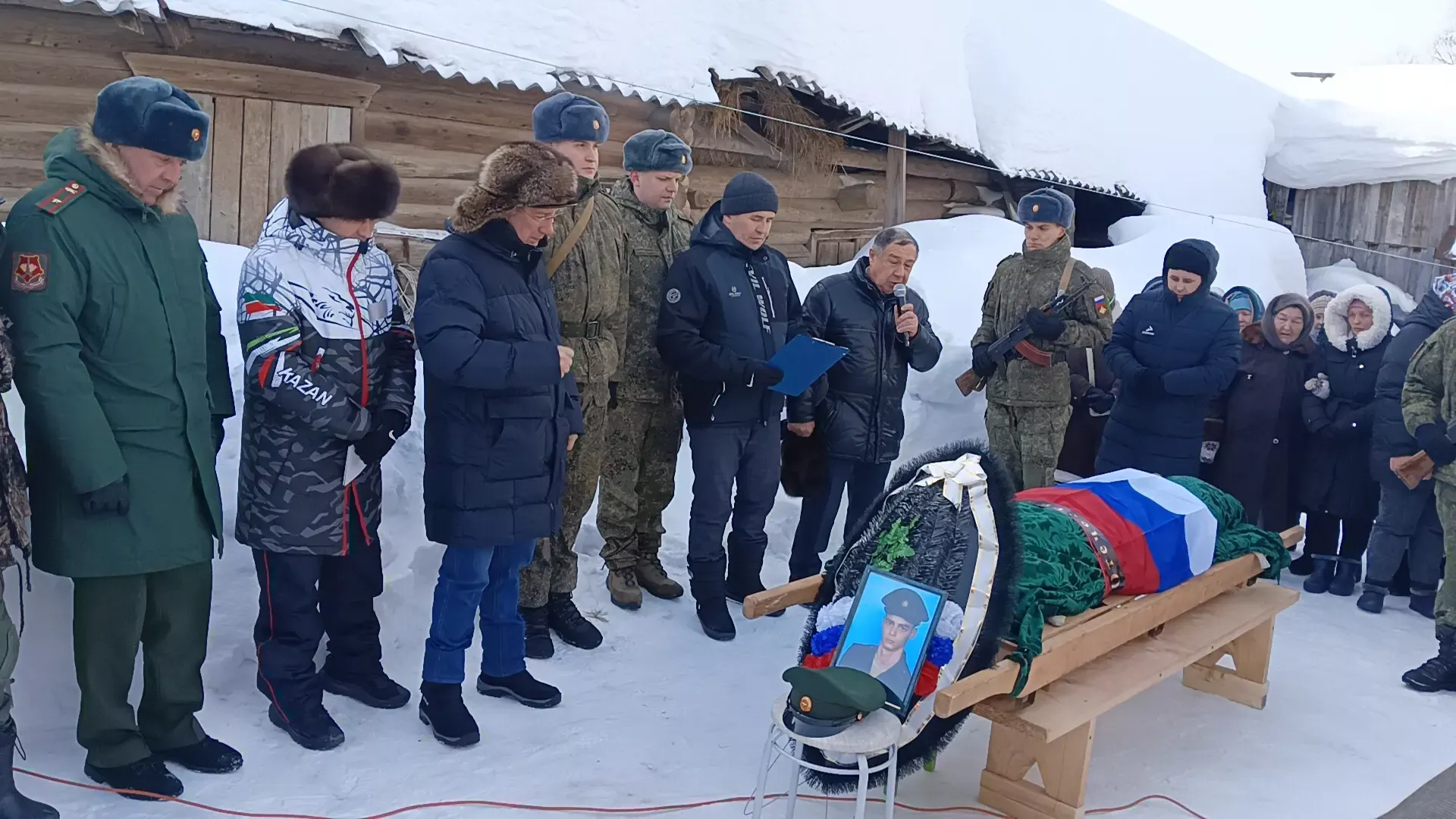 «Биш кызга бер малай иде...»